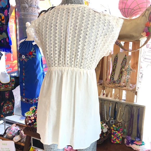 Mexican Embroidered Top Cream Multicolor Floral - Picture 6 of 6